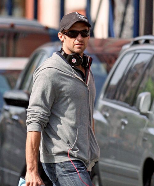 武汉公关公司:beats耳机很烂,但是善于搭载强势品牌